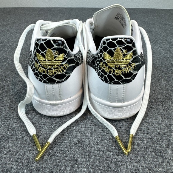 Adidas Women's 9.5 Endorsed By Stan Smith White Snake Print‎ Gold Trim Shoes EUC - Picture 6 of 12